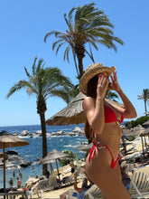 Carica l'immagine nel visualizzatore di Gallery, DIVINE